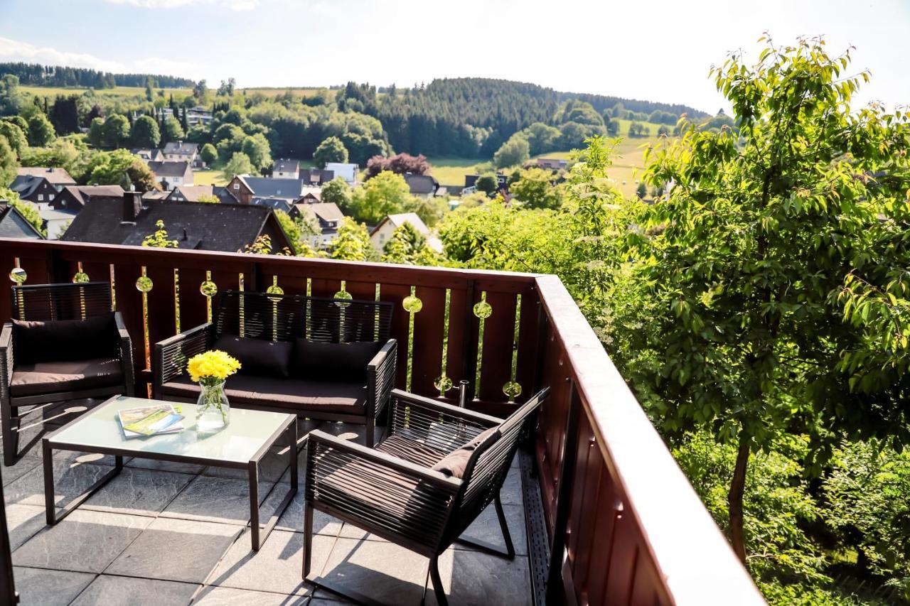 Sonnen Panorama - Abenteurer Und Weltentdecker Winterberg Dış mekan fotoğraf